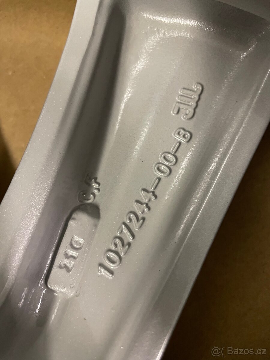 Original zimní alu Tesla Model X r20 + pneu 100% - 7