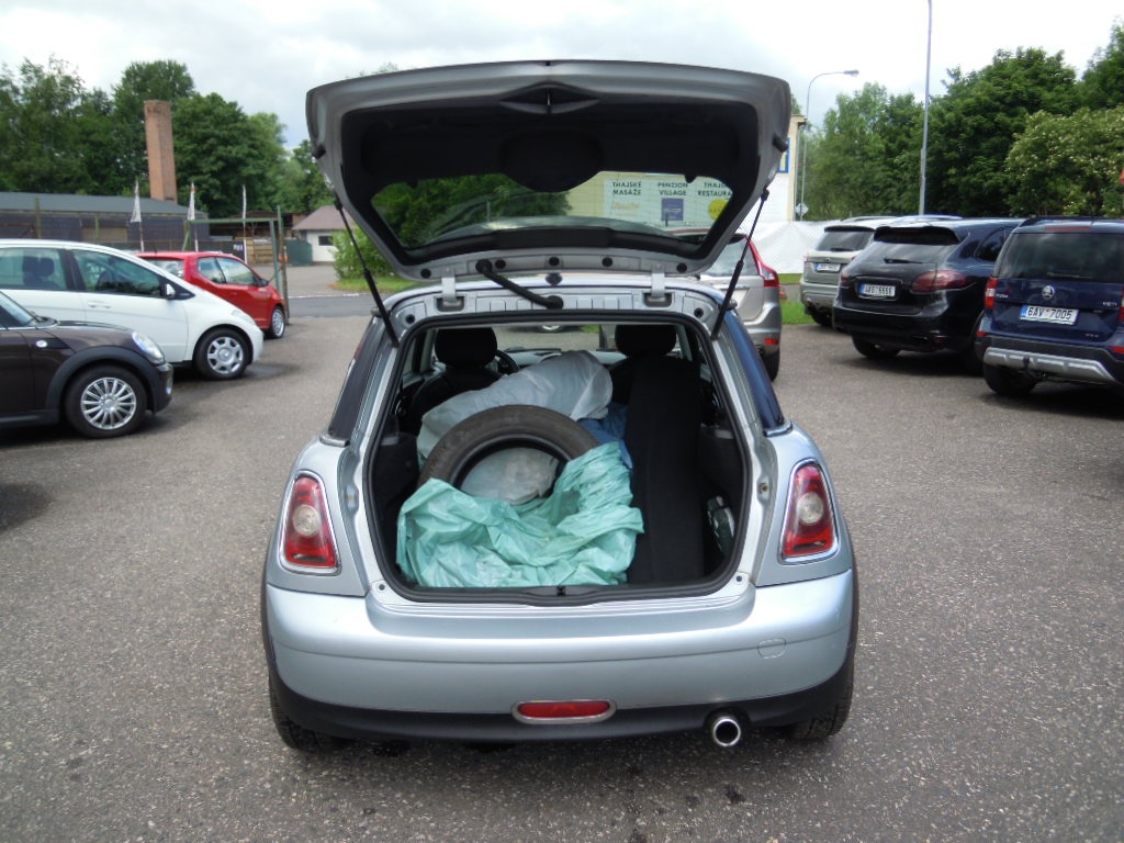 Mini Cooper 1.6D 80kw(109hp) r.v.9/2010 pěkný stav - 7