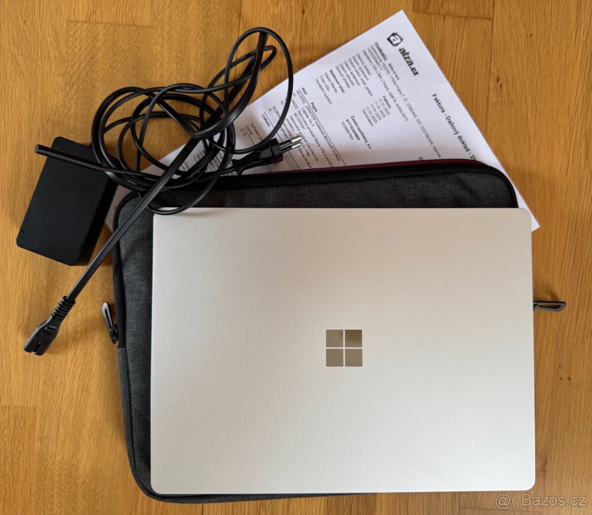 Microsoft Surface Laptop Go 3 256 GB – Windows 11 Pro a obal - 7