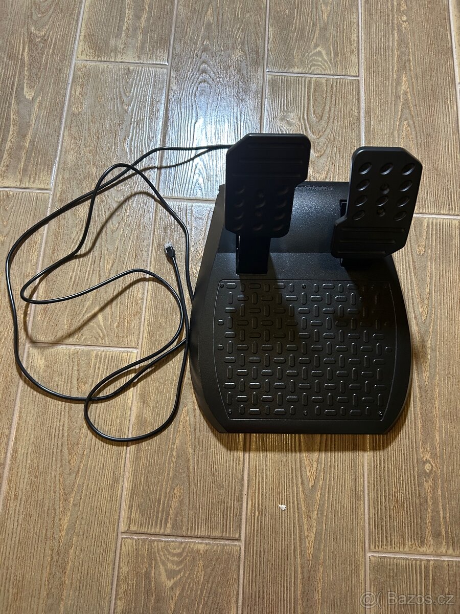 Volant Thrustmaster Ferrari 458 Spider pro Xbox One/Series - 7