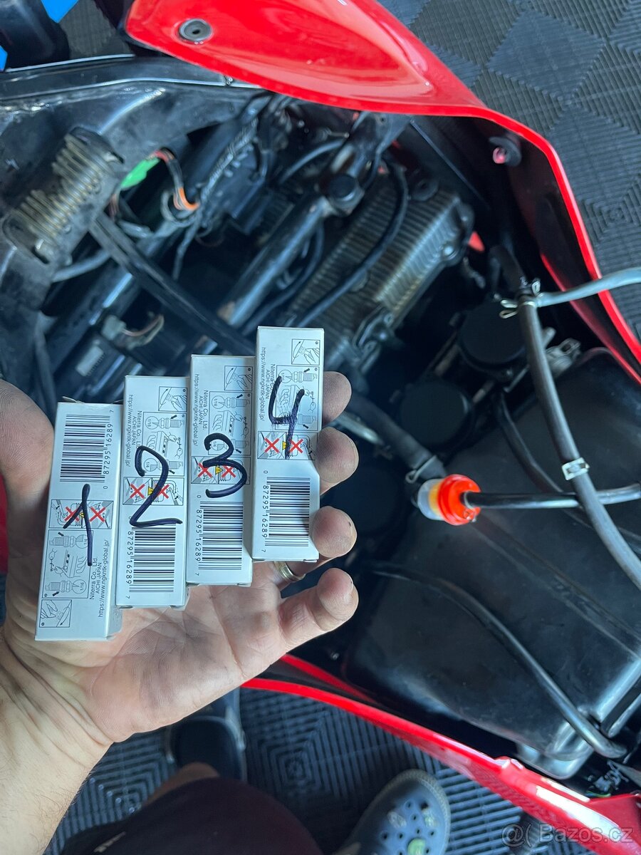 Suzuki GSX 600 katana - 7