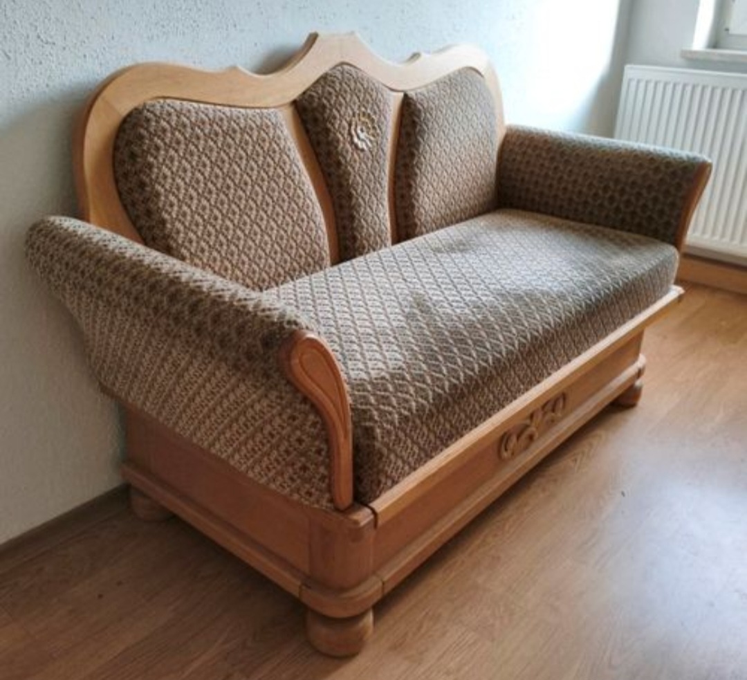 pohovka stylová, ůložný prostor - 7