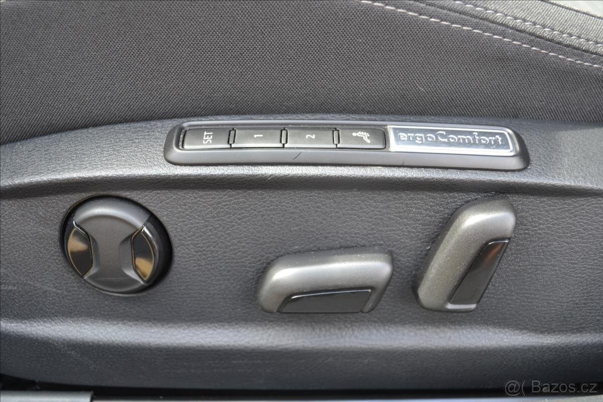 Volkswagen Passat 2.0 TDI DSG FULL LED ACC - 7