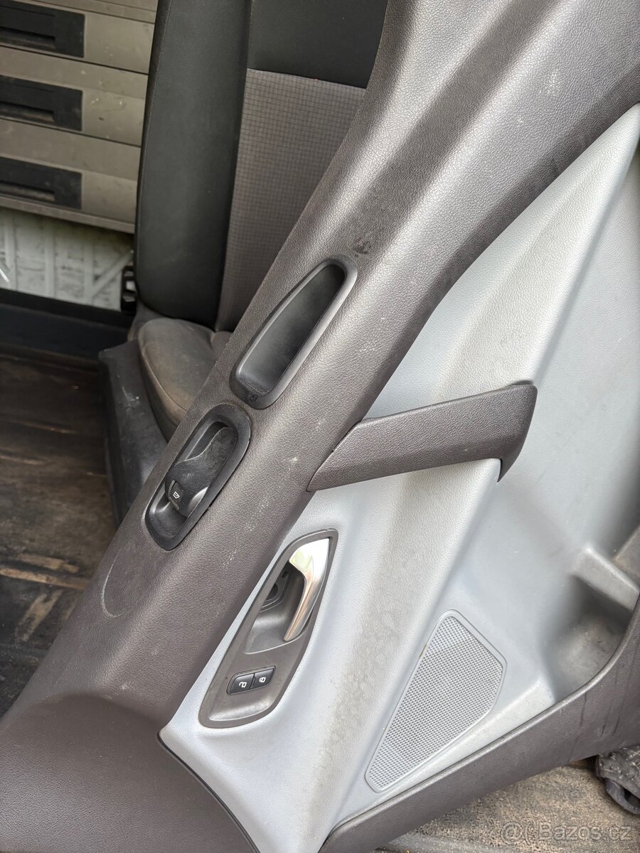 Autosedačka a Čelounění Ford transit custon - 7