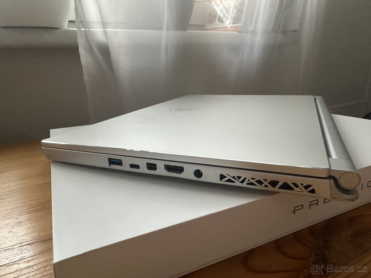 MSI P65 Creator i7(6/12), 32GB, 1TB SSD NVMe, GTX 1050Ti - 7