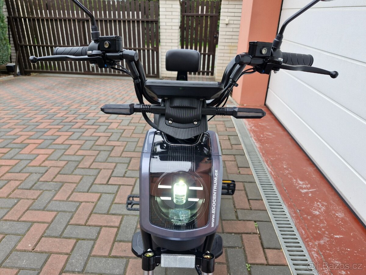 Elektroskútr RACCEWAY PAŘEZ 25, bez ŘP - 7