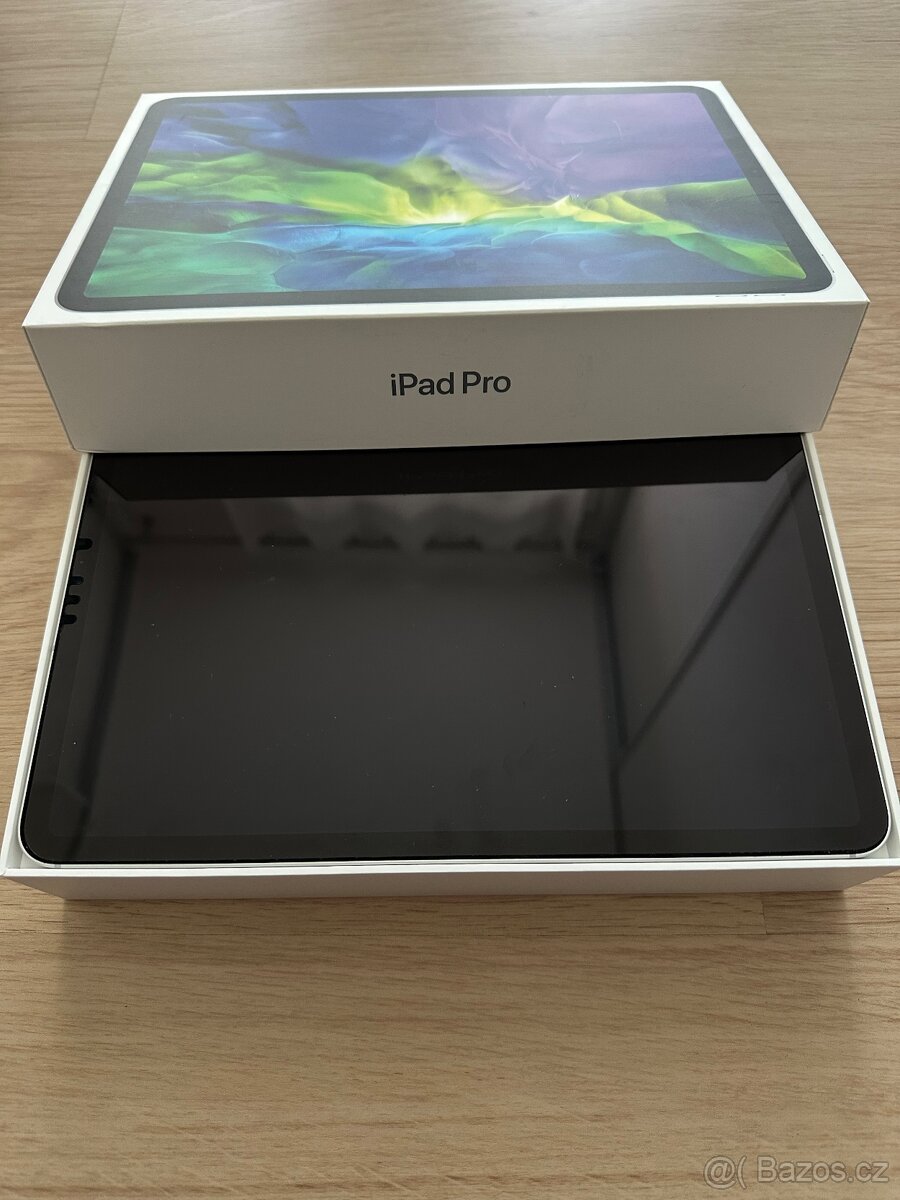 Apple iPad Pro 11 (2020), 128GB Wi-Fi + Apple Pencil - 7