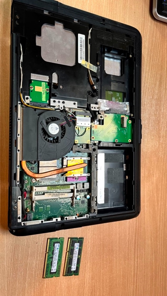 ASUS K50I - Nefunkční - 7