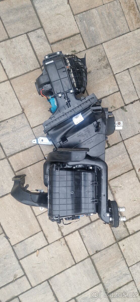 Palubní deska VW T5 GP multivan highline T5.1 - 7