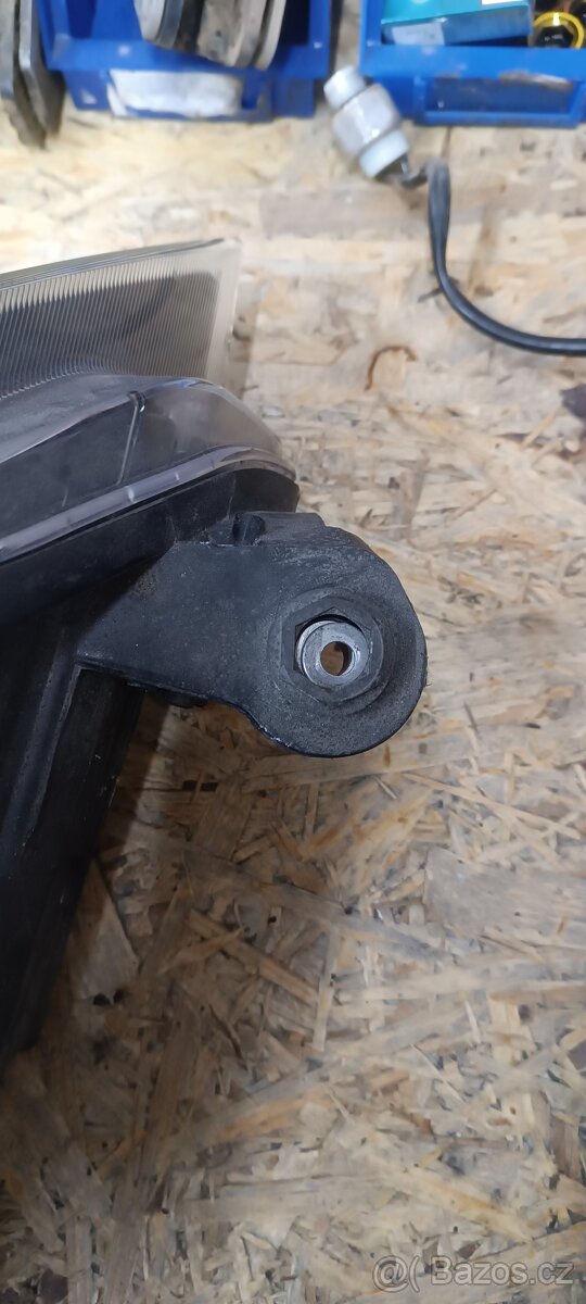 Levé přední světlo Škoda Superb 3 - 7