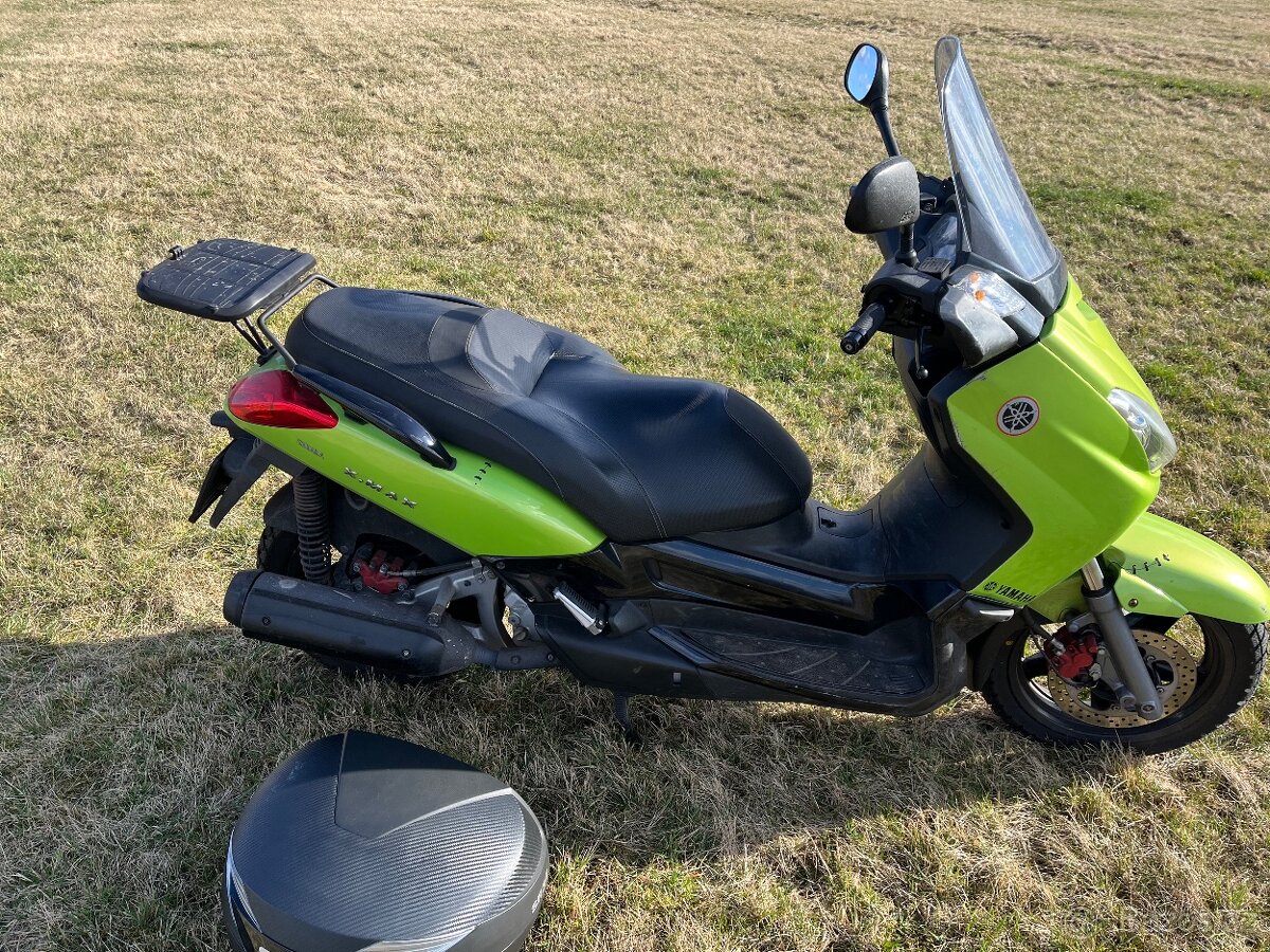 Yamaha X MAX 250, 2,7 l /100km 27.000 najeto - 7