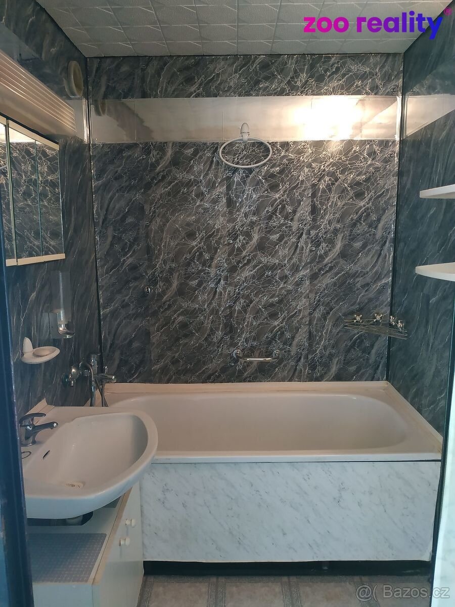 Pronájem bytu 3+1 s lodžií, 73m2, U Josefa, Pardubice - 7