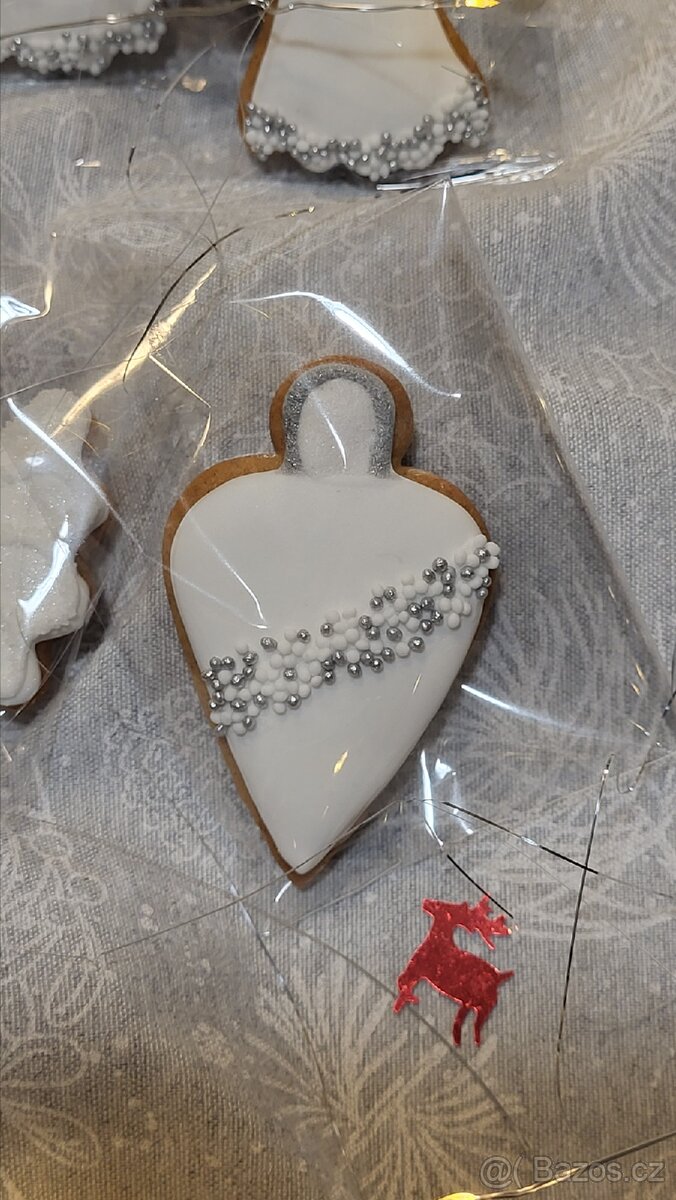 VÁNOČNÍ PERNÍČKY - DÁRKOVÁ KRABIČKA MIX
- 7