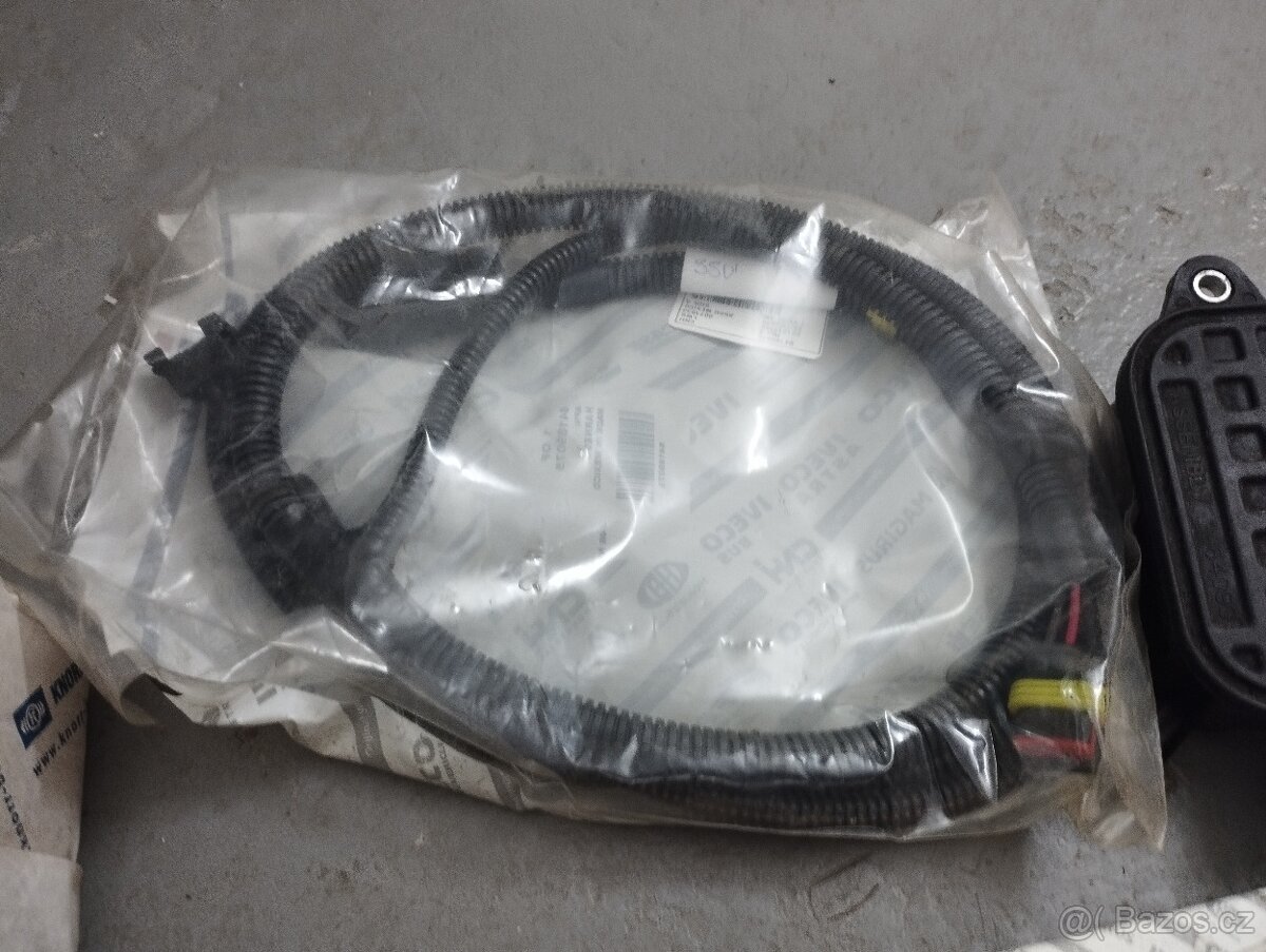 New Holland T8040 - 7