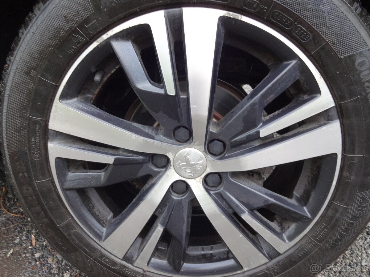 Peugeot 3008 1.2 PureTech 96 kW - 7