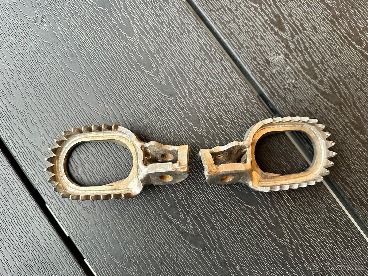 Titanové stupačky SCAR - 7