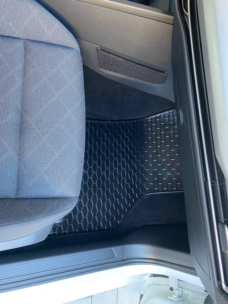 ÚKLIDOVÉ A ČISTÍCÍ PRÁCE - 7