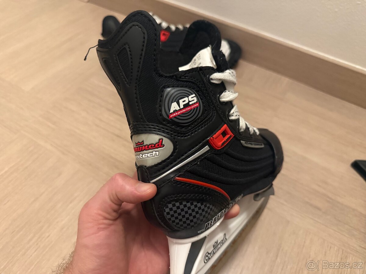 Chlapecké lední brusle 29 - 32 - 7