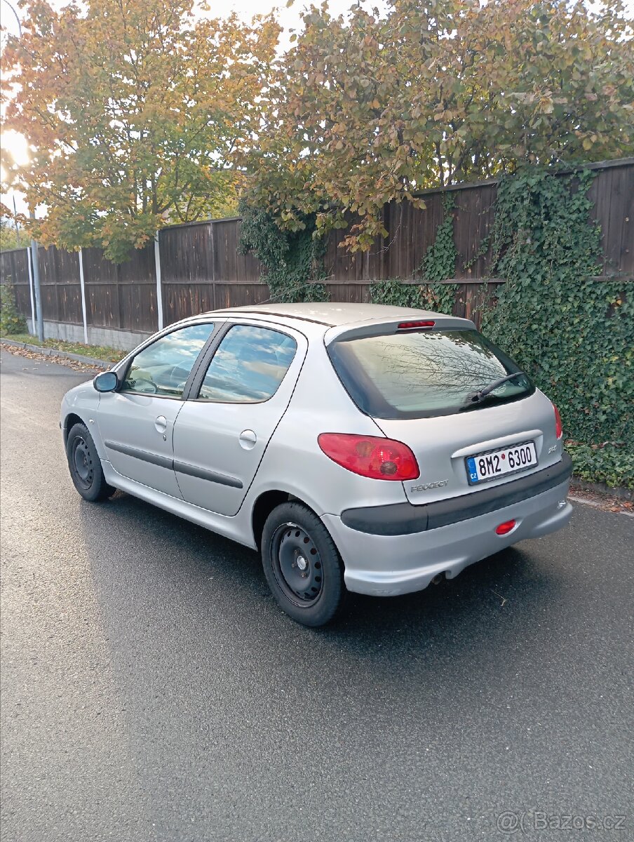 Peugeot 206 1.1 44 kW | 2005 | po velkém servisu | nová STK - 7