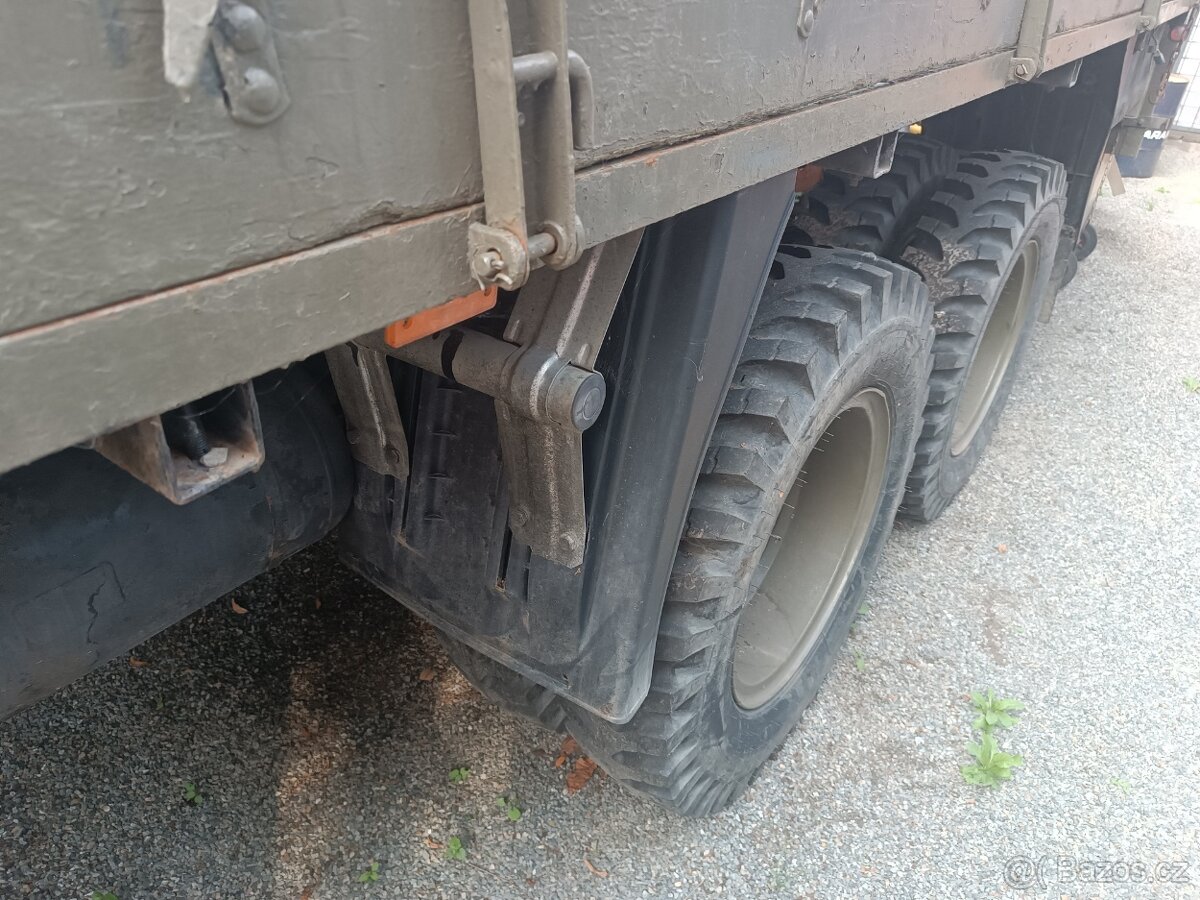 Praga V3S valník s HR 2500 - 7