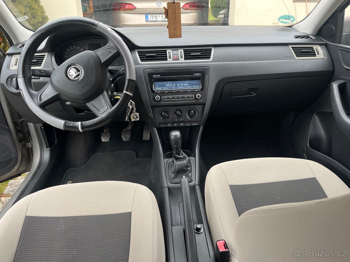 Škoda rapid spaceback 1.6 TDi 66 kW - 7