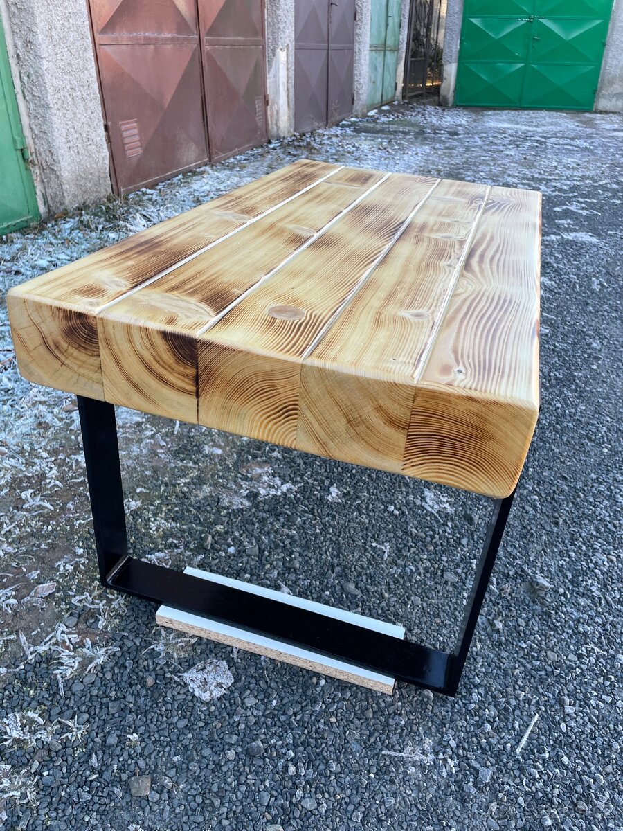 Konferenční stolek - 7