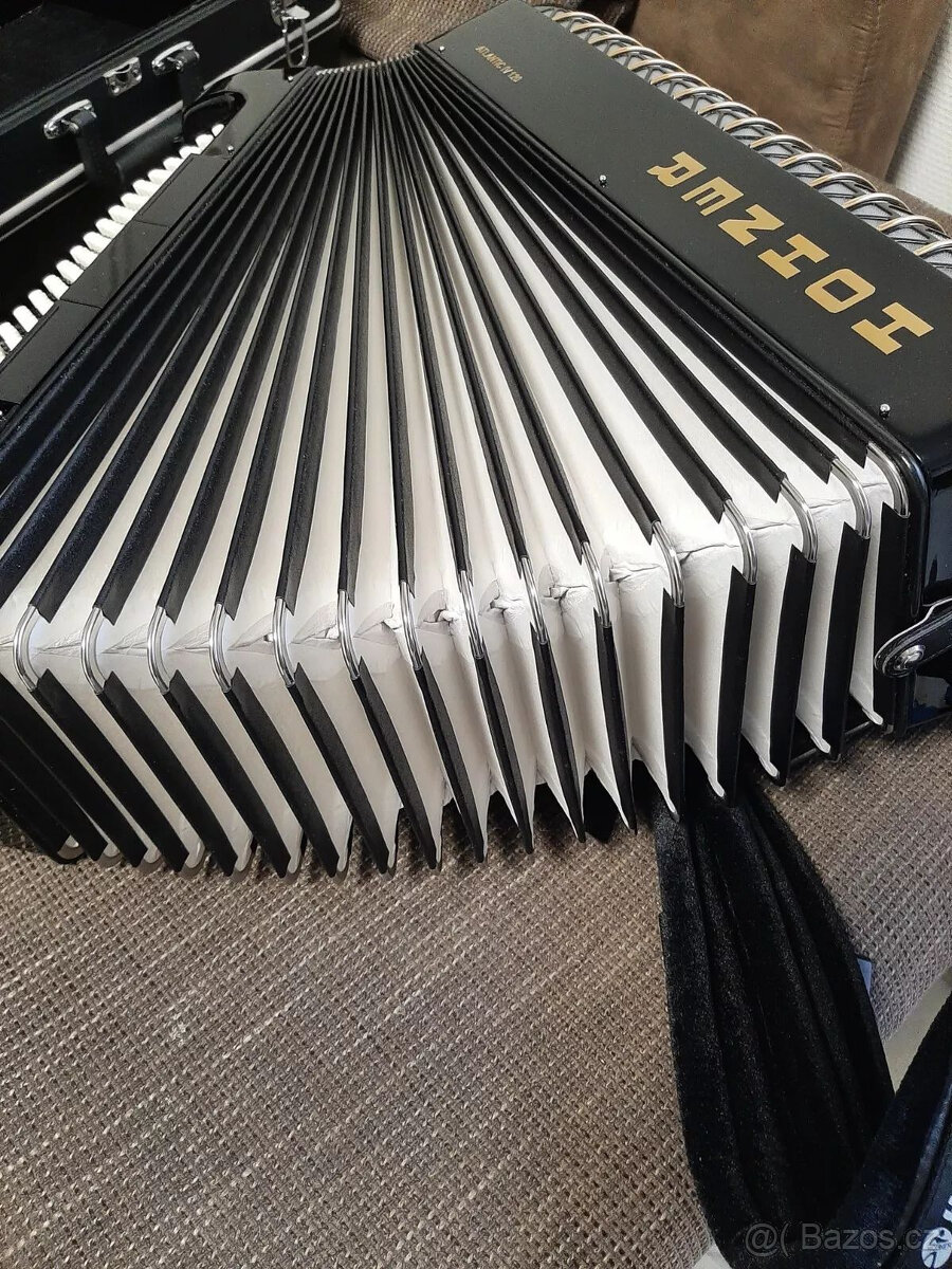 Akordeon Hohner Atlantic IV 120 (téměř nový) - s pevným kufr - 7