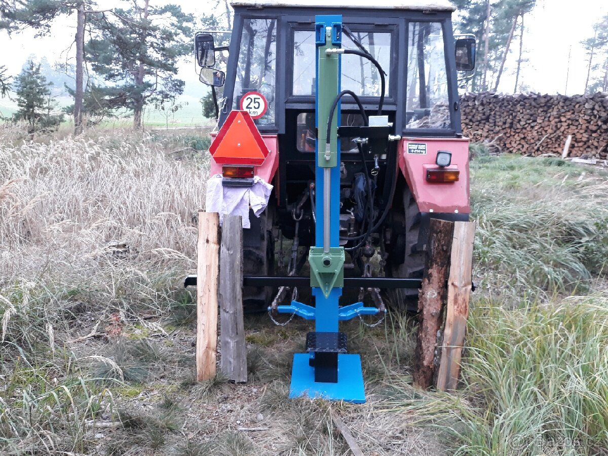 ŠTÍPAČKA ZA TRAKTOR - 7