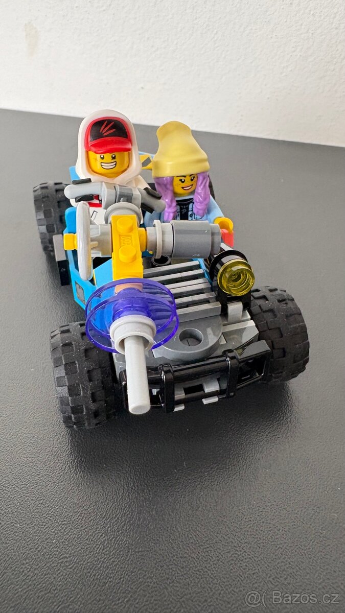 LEGO Hidden Side 70422 Útok na stánek s krevetami - 7