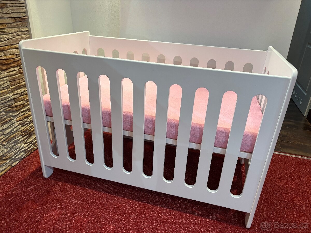 Dětská postýlka s přebalovací komodou - 7