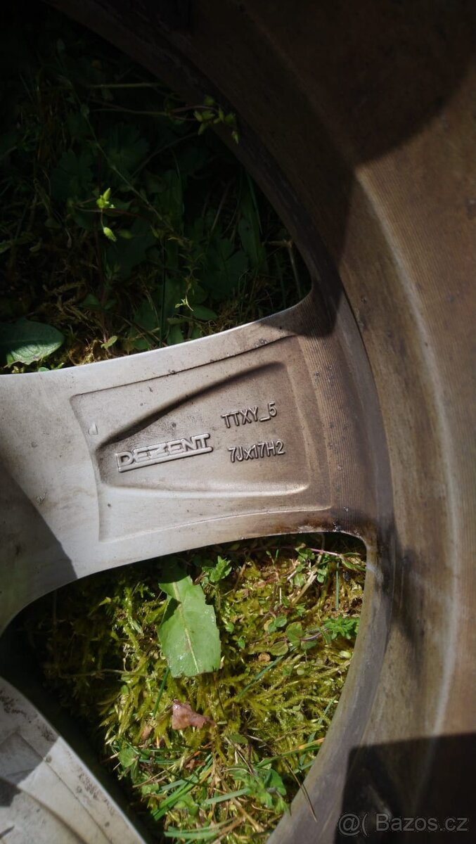 Pneu Volkswagen B8 - 7