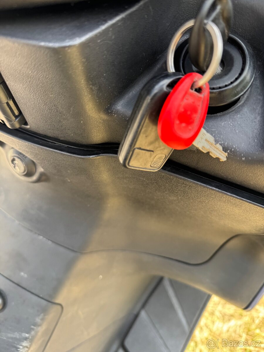 APRILIA ATLANTIC SPRINT 500 SLEVA - 7