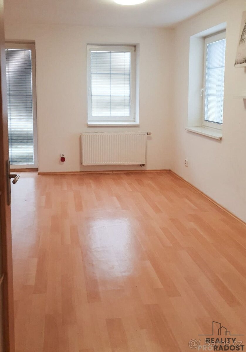 Pronájem rodinného domu (120 m2), Statenice - 7