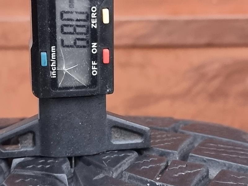 Zimní Kumho 225/45/17 - 7