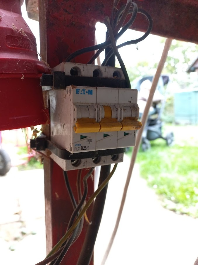 Srovnávačka 26,5 cm, 2,2kW, 400V/230V - 7