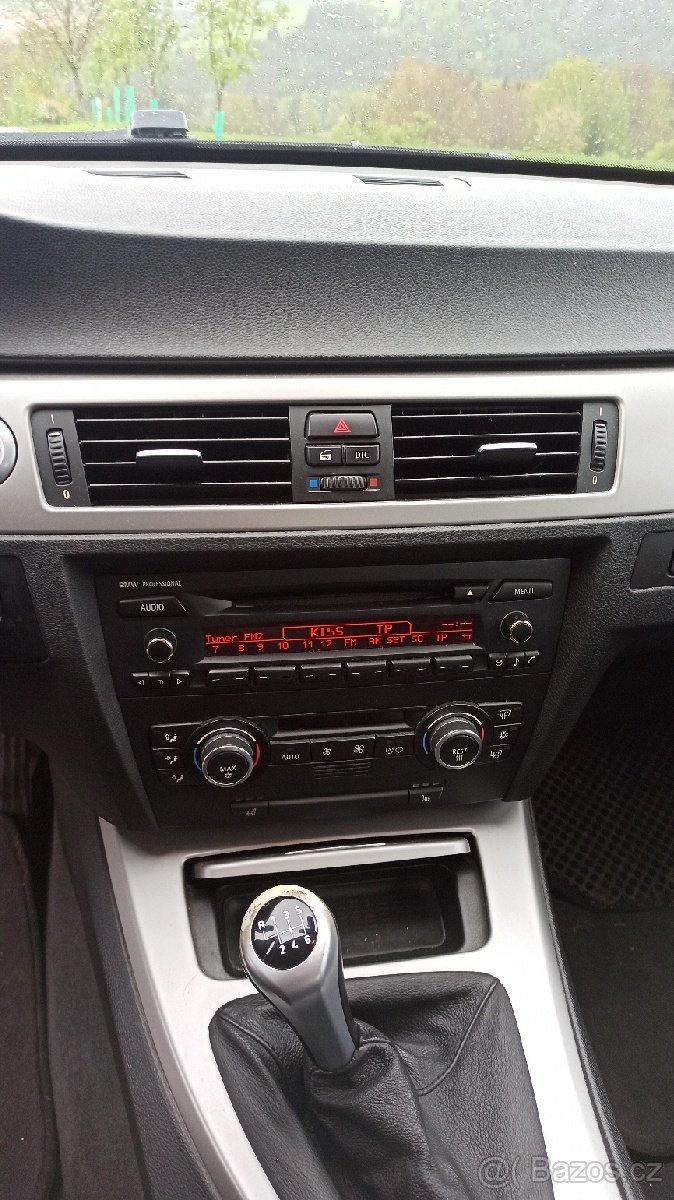 BMW E90 320d - 7