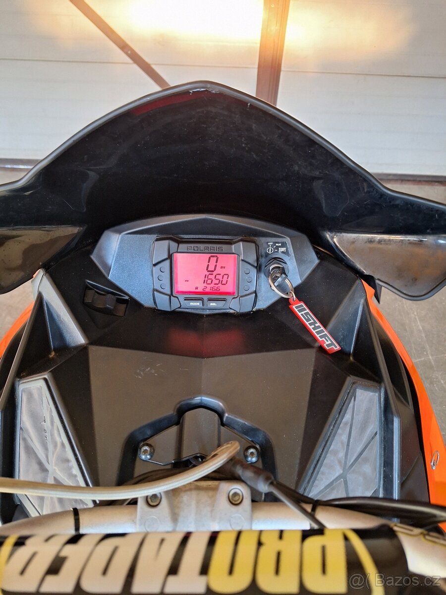 Polaris Assault RMK 800 - 7