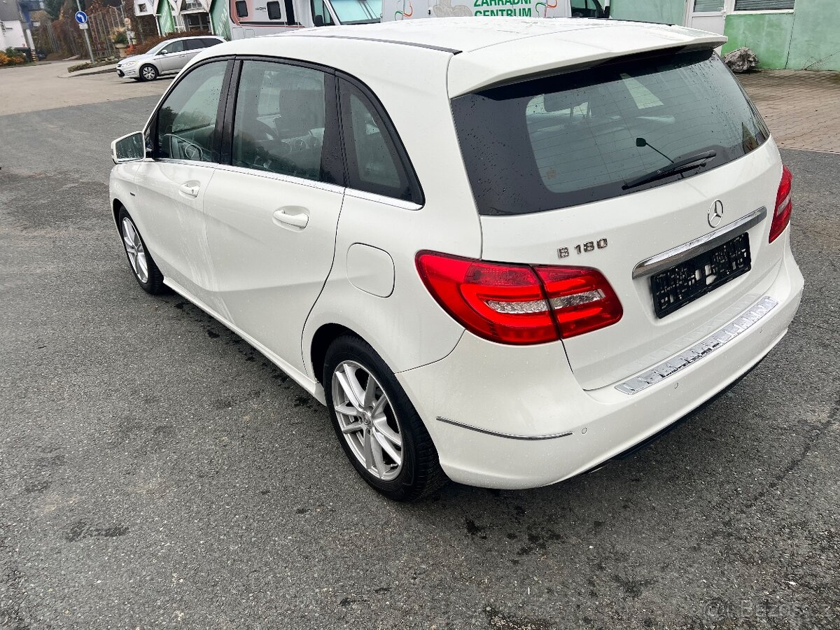 Rezervováno- Mercedes-Benz B 180 BlueEfficiency Sport - 7