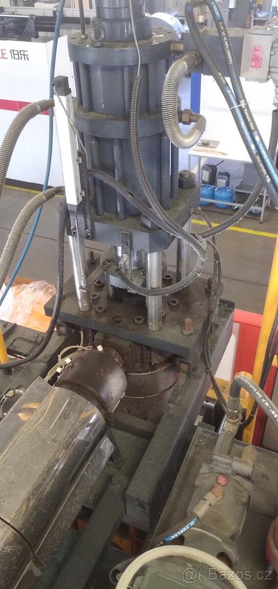 Vyfukovací stroj TONVA TVA-30L (6499) - 7