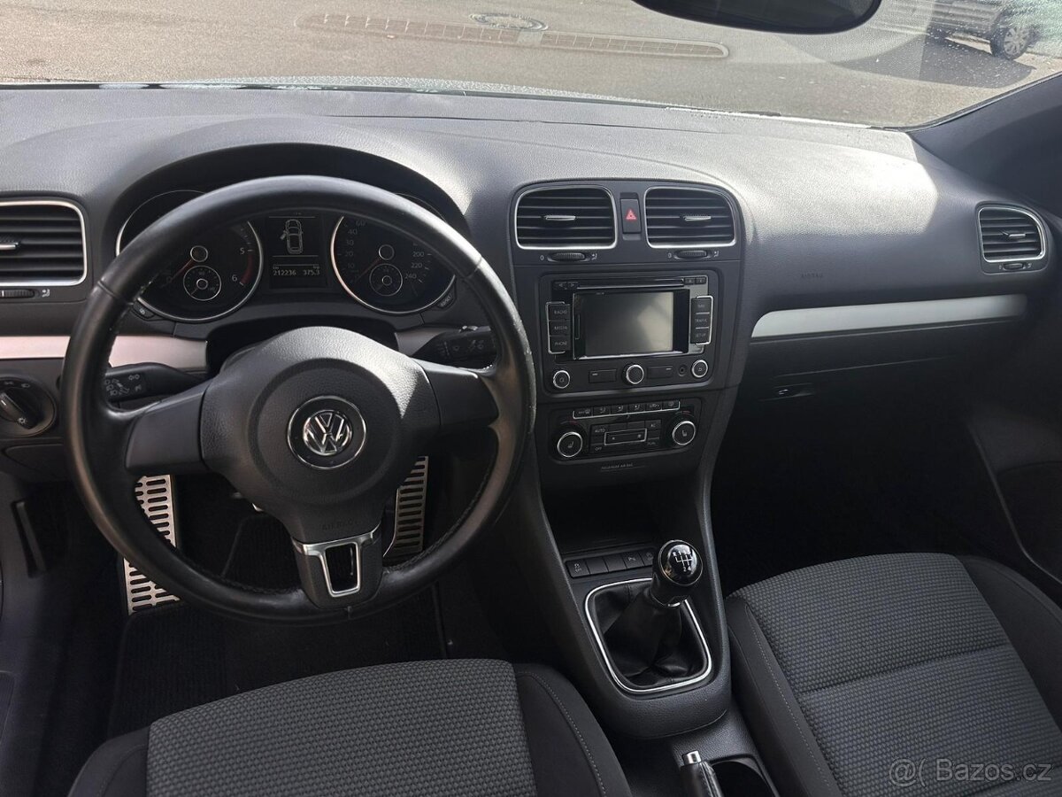 VW GOLF VI CABRIO 1.6 TDi - 77 Kw - 7