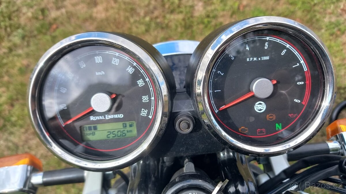 Royal Enfield Interceptor 650 + side Velorex - 7