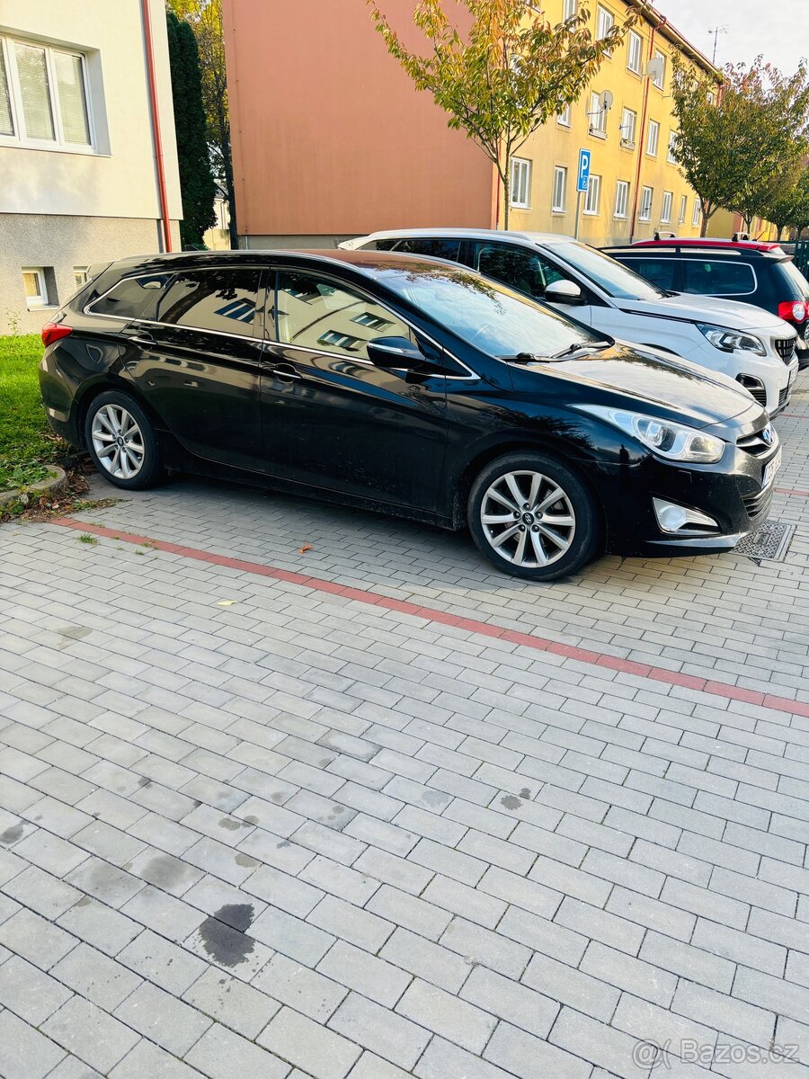 Prodám Hyundai i40 - 7