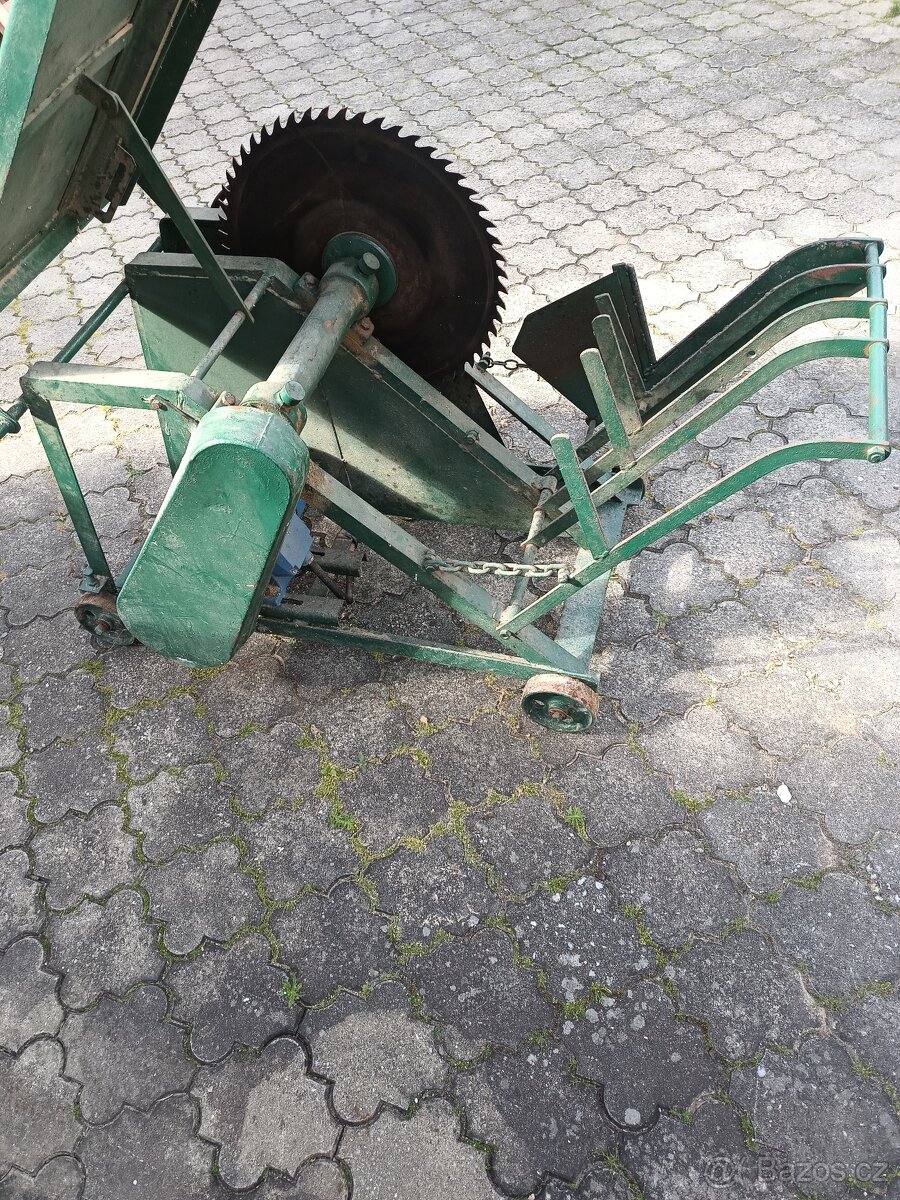 Pila cirkulárka s kolébkou - 7