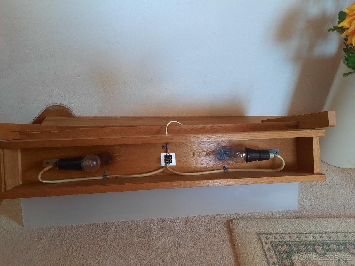 Retro závěsná polička s osvětlením ČSSR 60. léta - 7