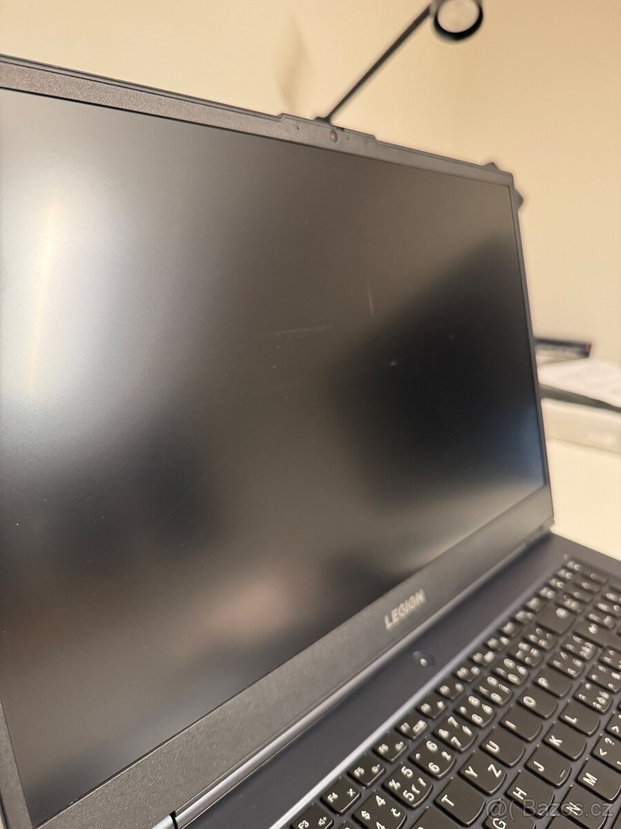 Notebook Legion s nefunkční zvukovkou - 7