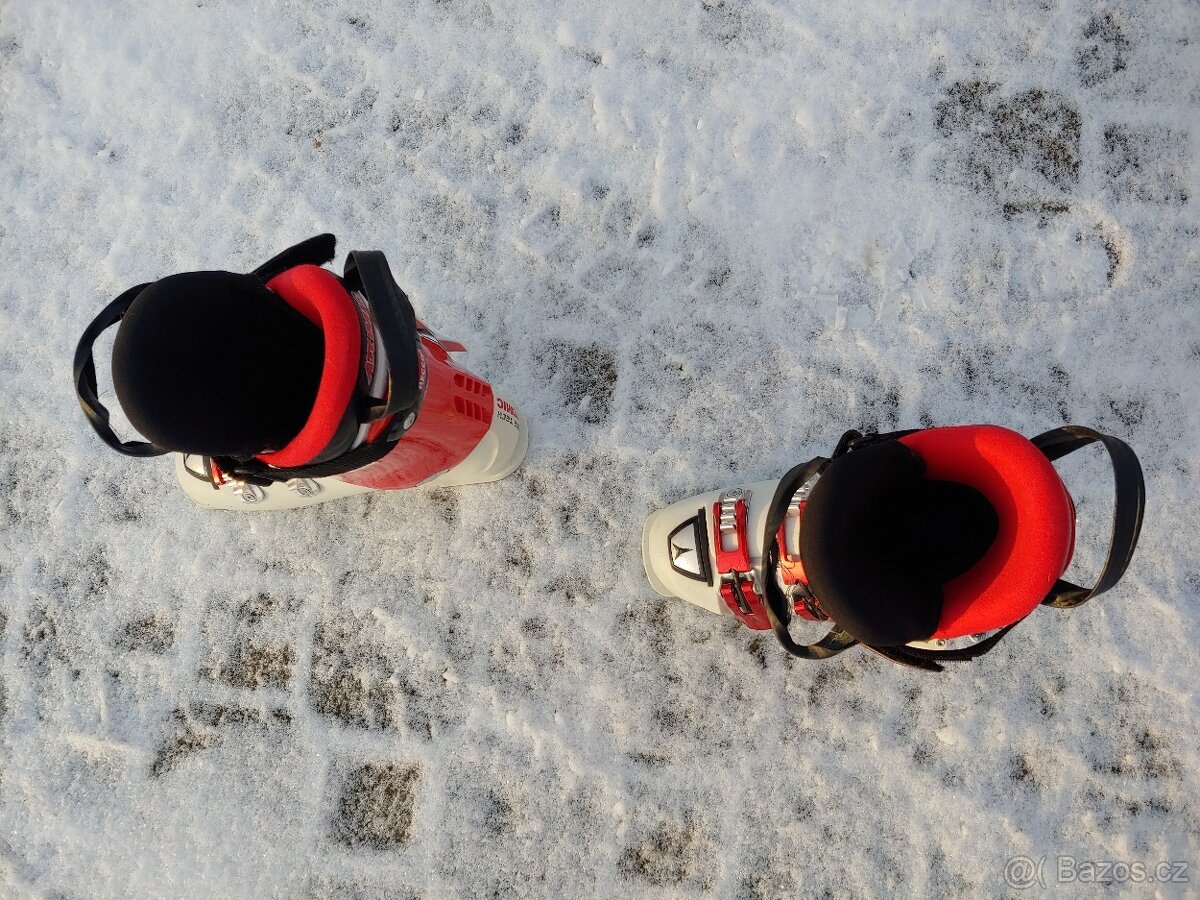 Lyzarsky set znacky ATOMIC - 7