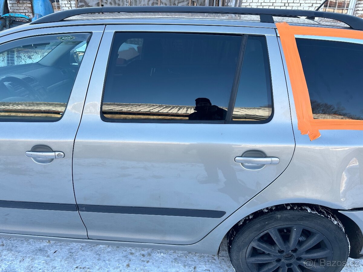 Věskeré díly Octavia II Combi 1.9 TDi BXE / capuccino 9202 - 7