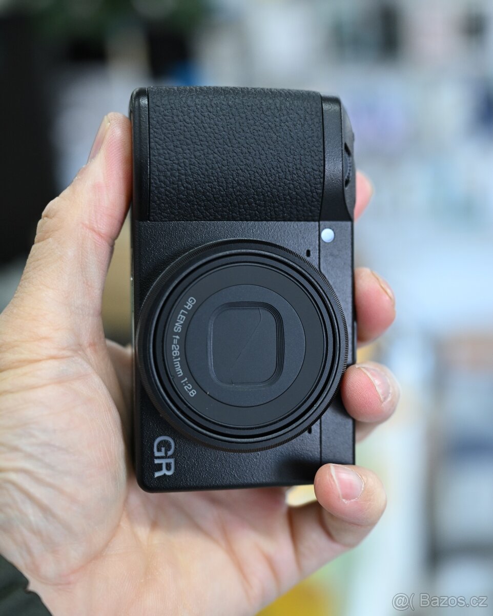 Nový Ricoh GR iiix - 7