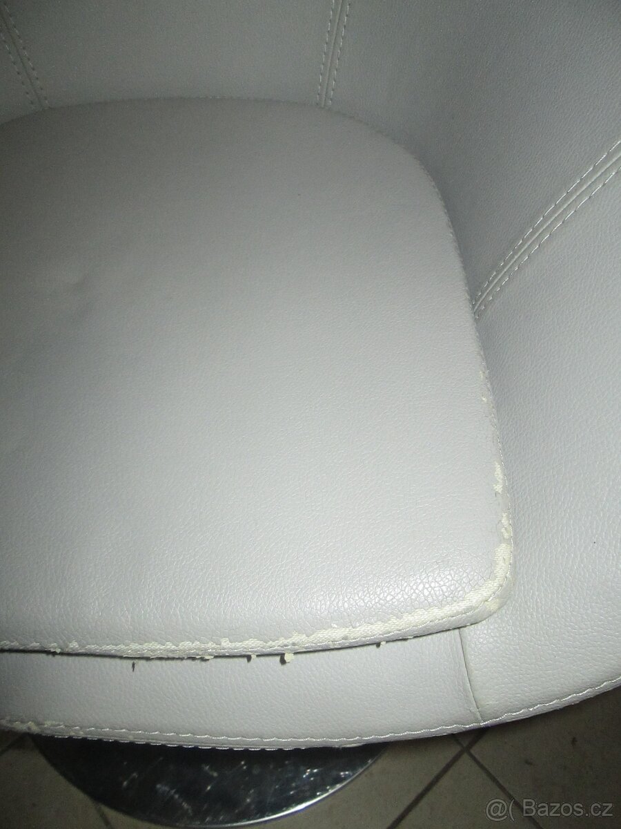 Jídelní masivní židlička do kuchyně - 7