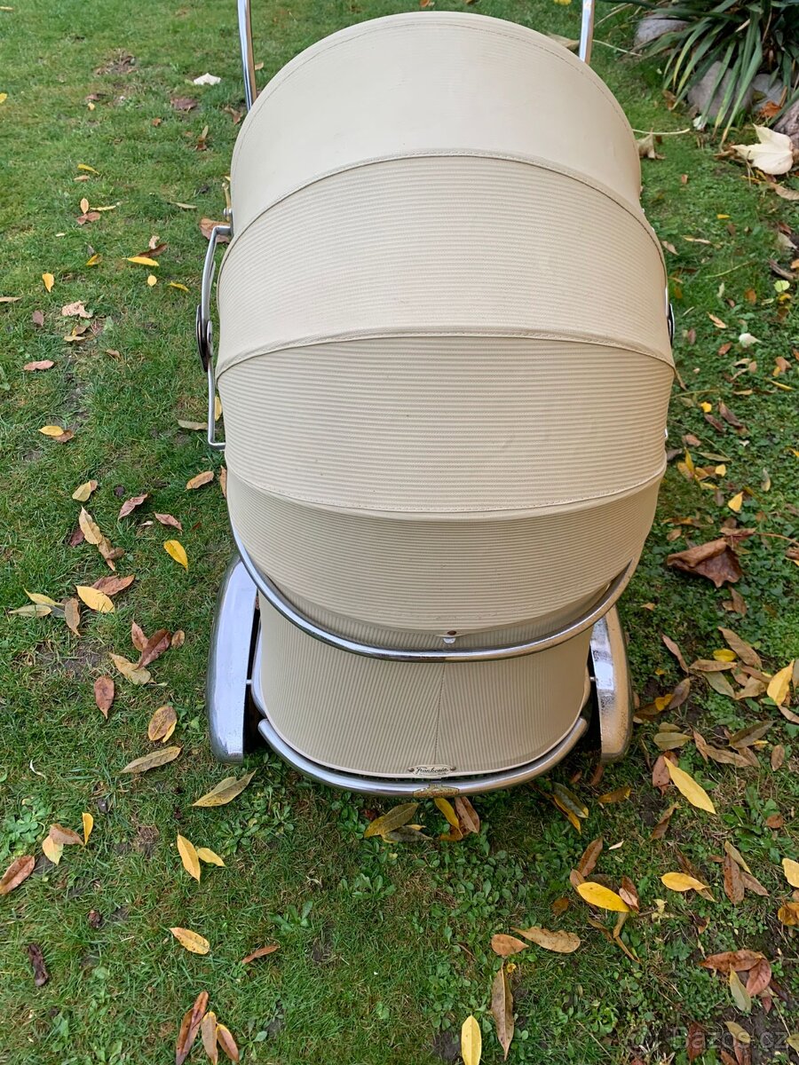 Retro kočárek pro miminko Frankonia - 7